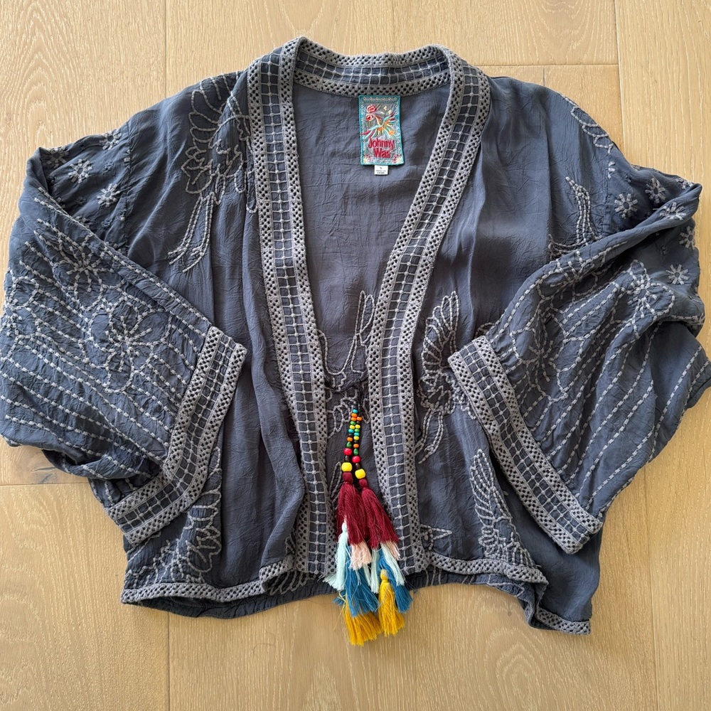 JOHNNY WAS  EMBROIDERED KIMONO